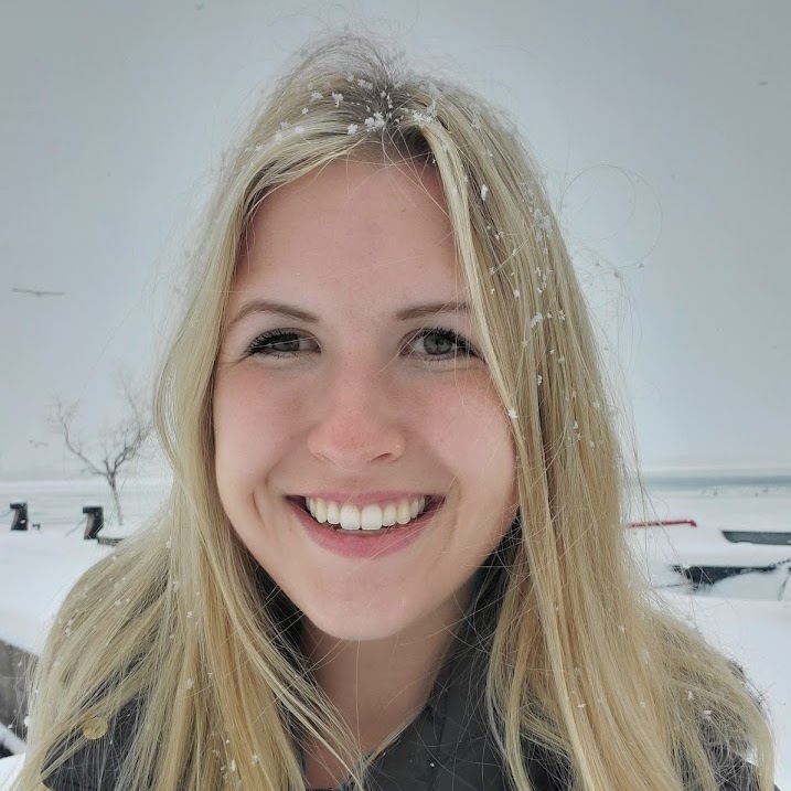 Lauren smiling in the snow.
