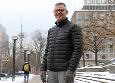 picture of Professor Ron Buliung outside on campus